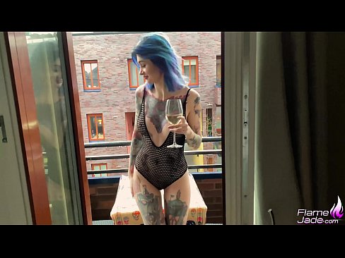 ❤️ Enorm tjej som suger med en gupp och knullar passionerat under öppen himmel ️ Fuckvideo at sv.bsglass.ru ❌❤